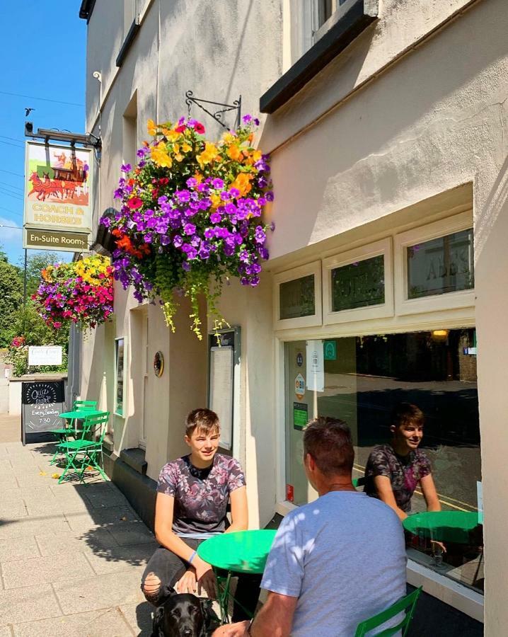 The Coach And Horses Inn 쳅스토 외부 사진